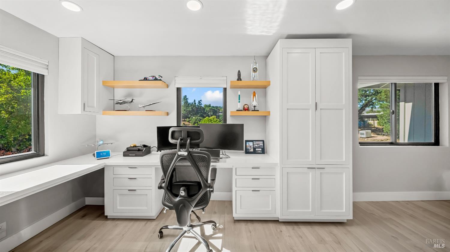 1081 Tamarisk Drive Unit: #A