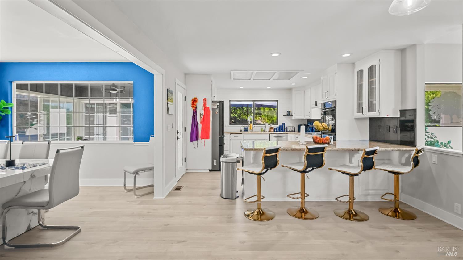 1081 Tamarisk Drive Unit: #A