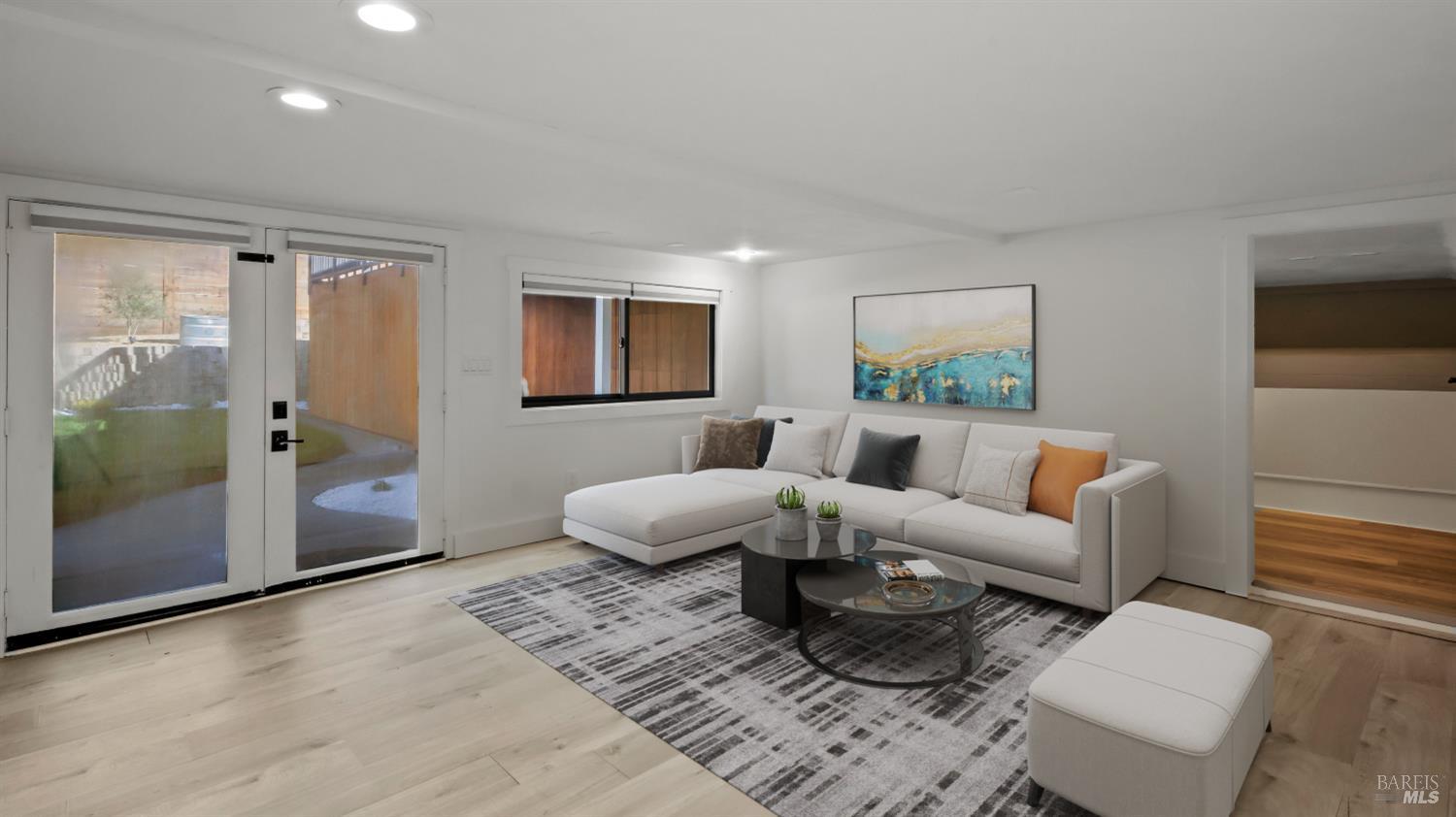 1081 Tamarisk Drive Unit: #A