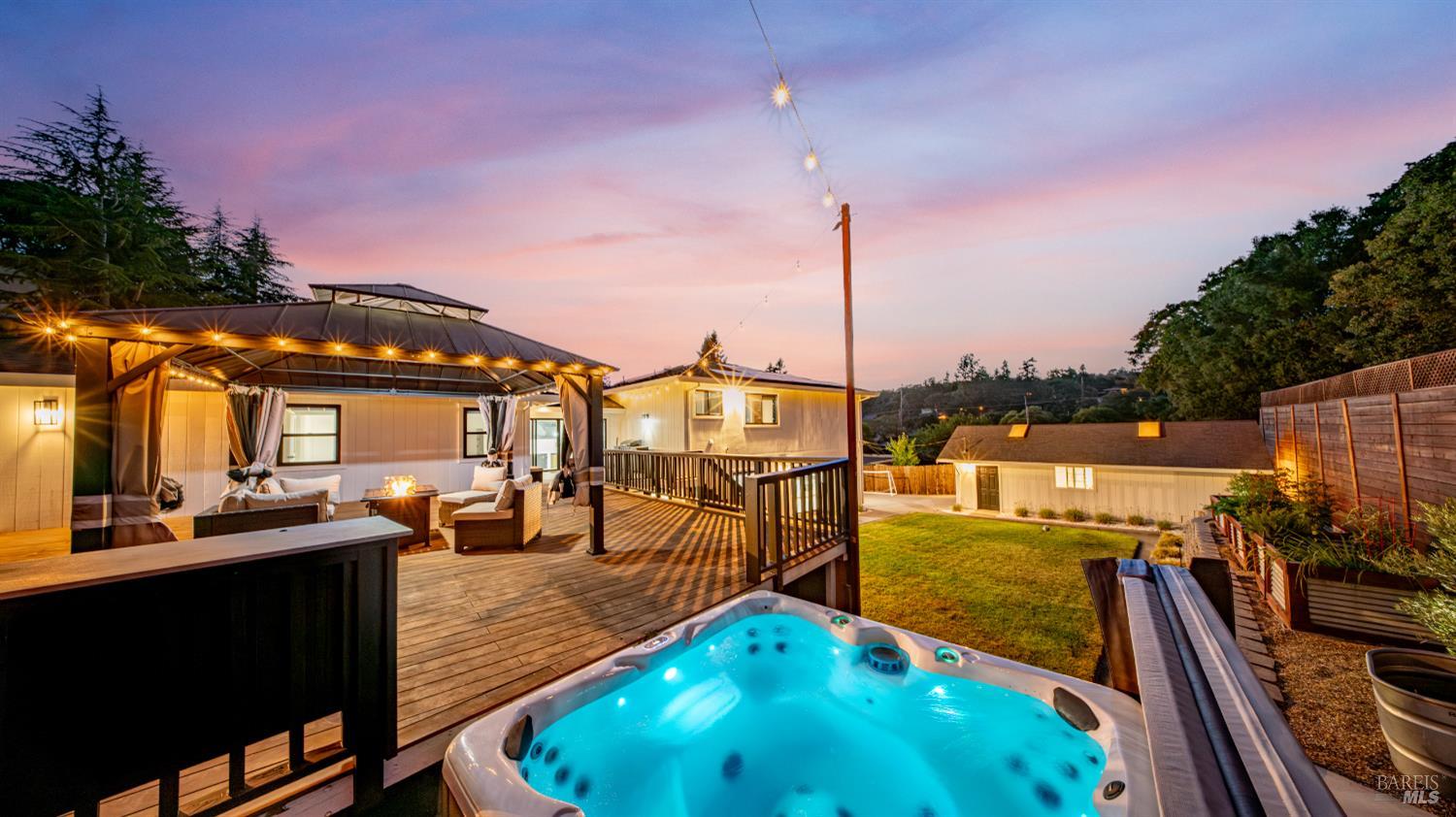 1081 Tamarisk Drive Unit: #A