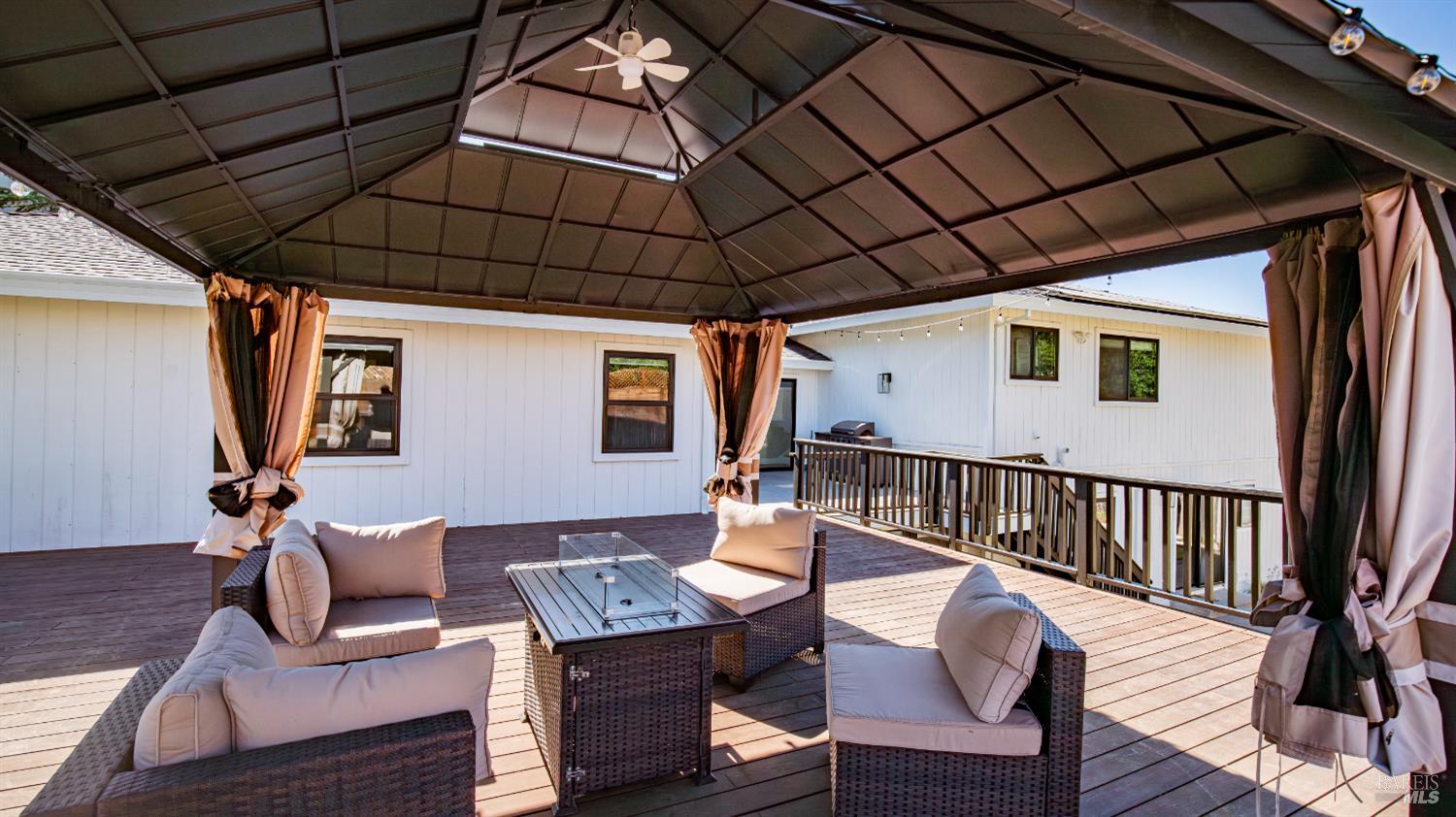 1081 Tamarisk Drive Unit: #A