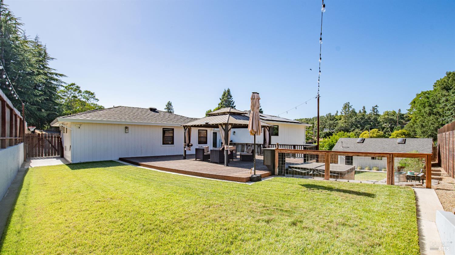 1081 Tamarisk Drive Unit: #A