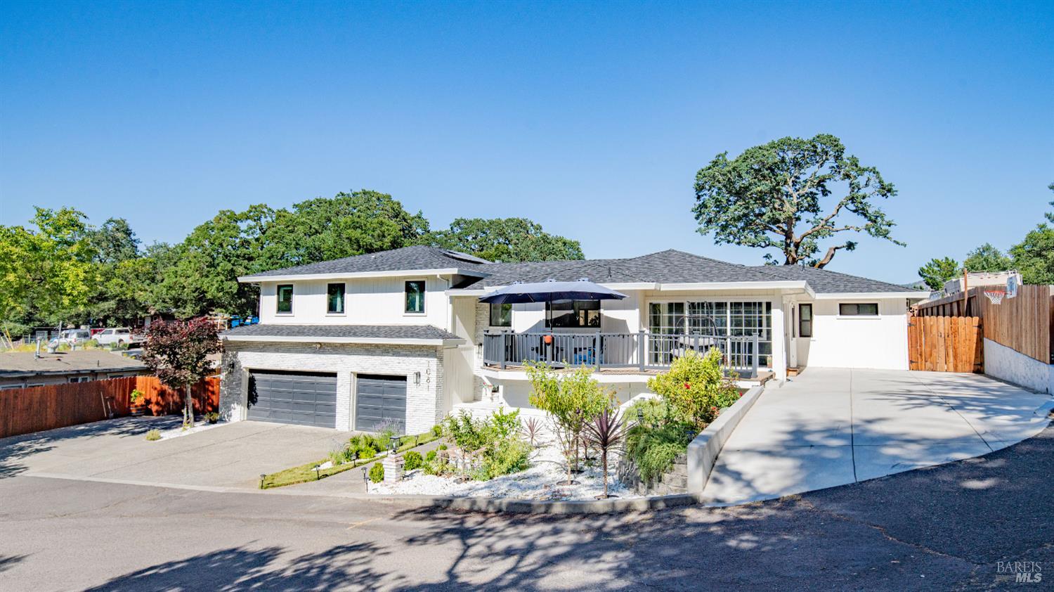 1081 Tamarisk Drive Unit: #A