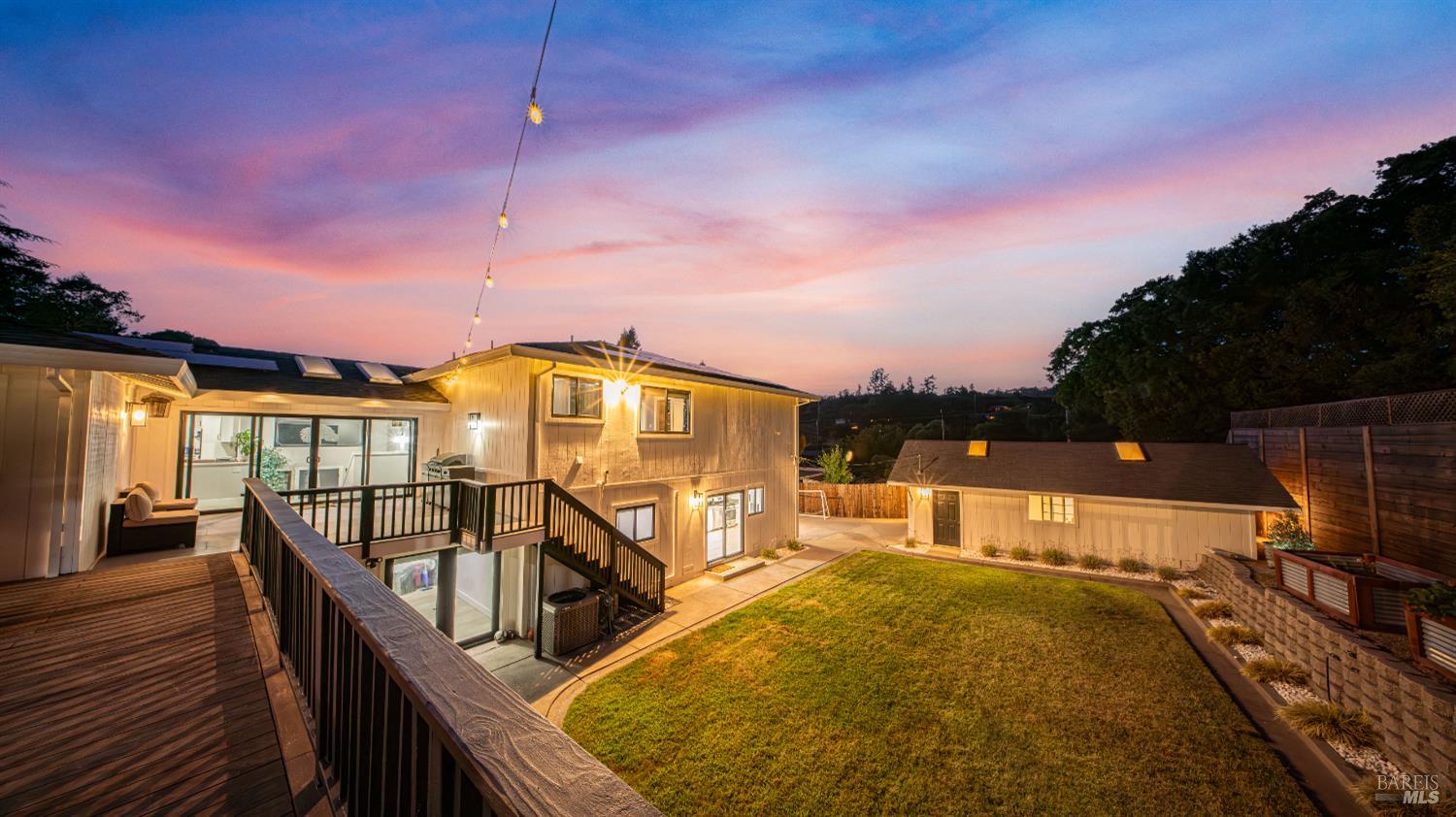 1081 Tamarisk Drive Unit: #A