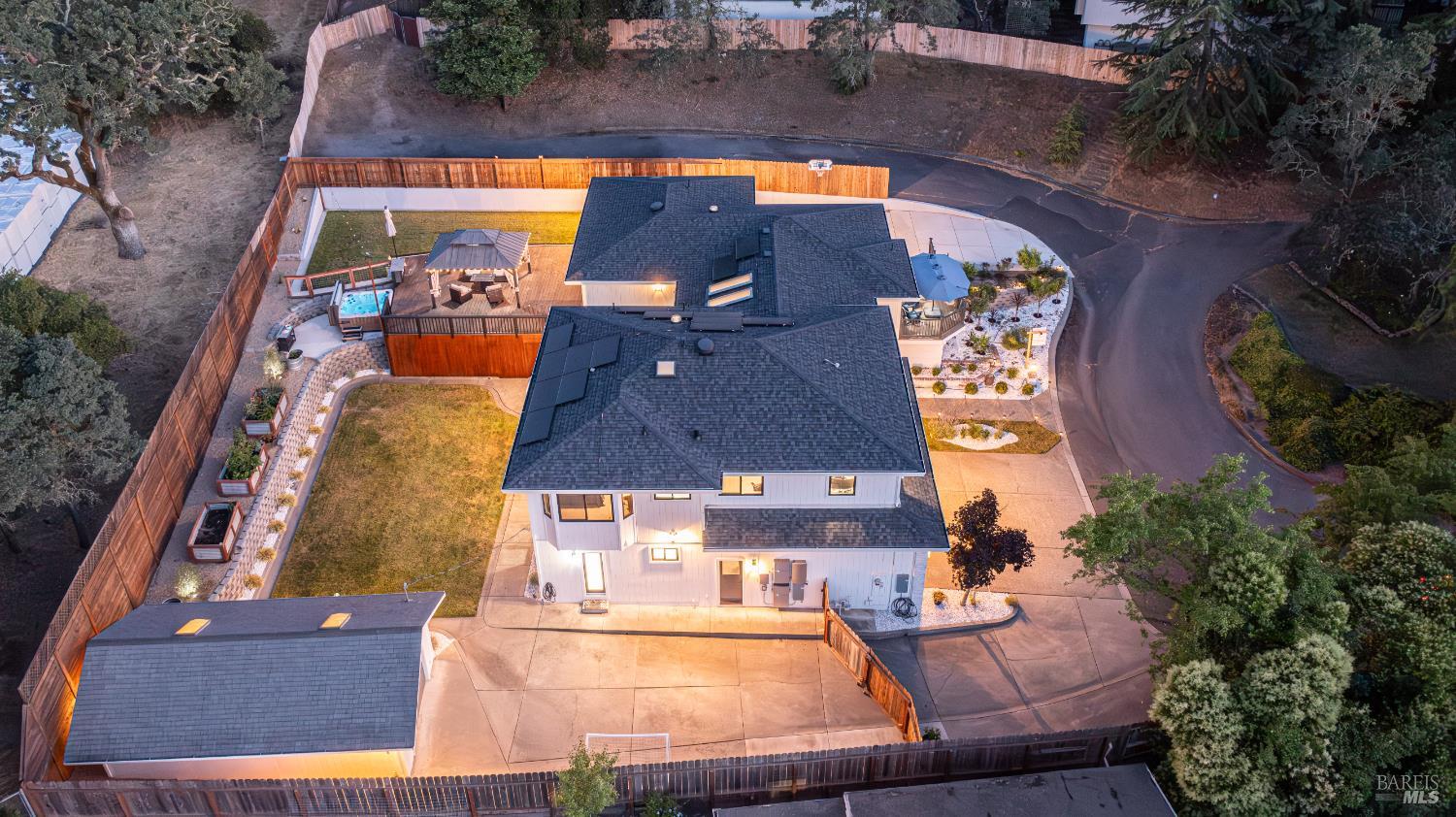 1081 Tamarisk Drive Unit: #A