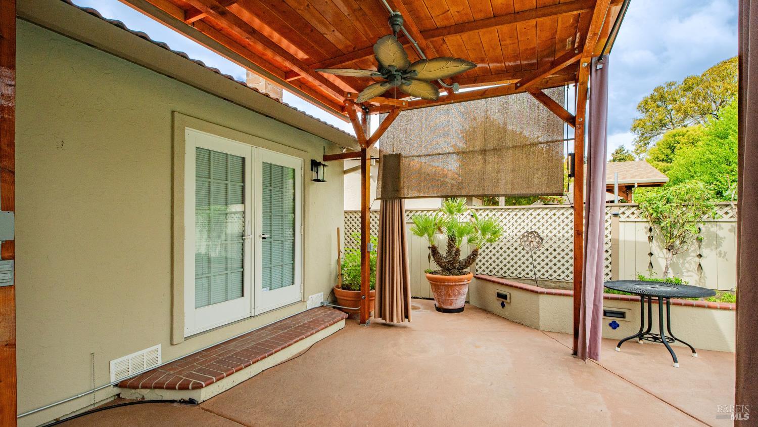 22 Greengate Court