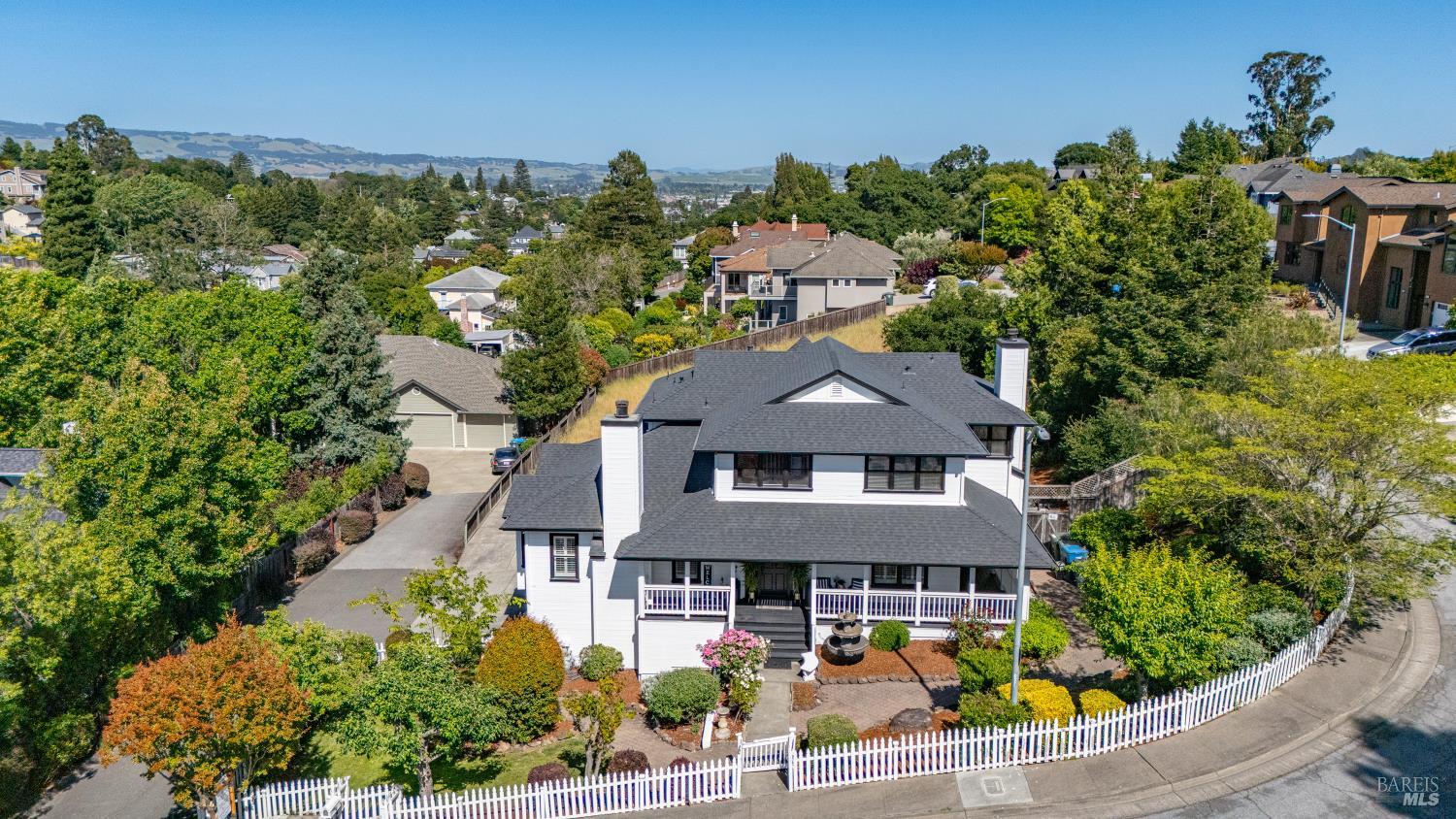 782 El Paseo Drive