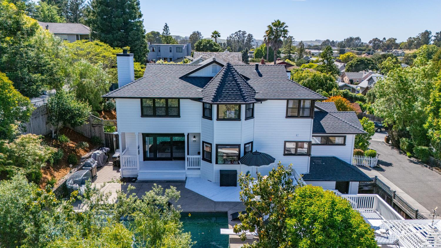782 El Paseo Drive