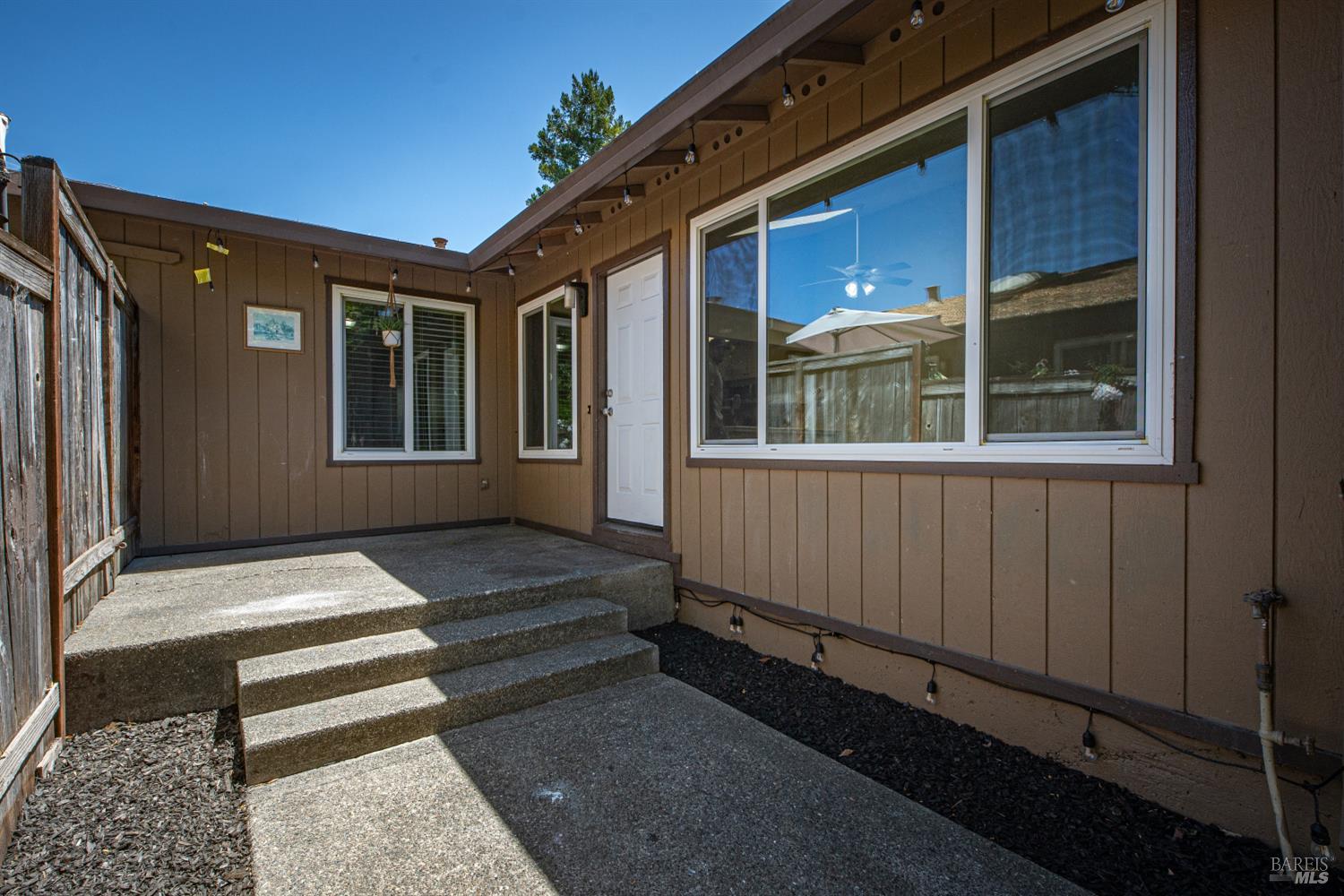 850 E Cotati Avenue Unit: #3