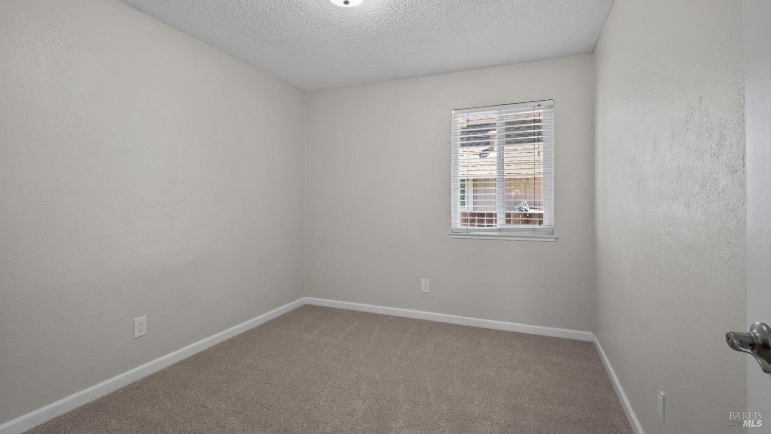 850 E Cotati Avenue Unit: #3