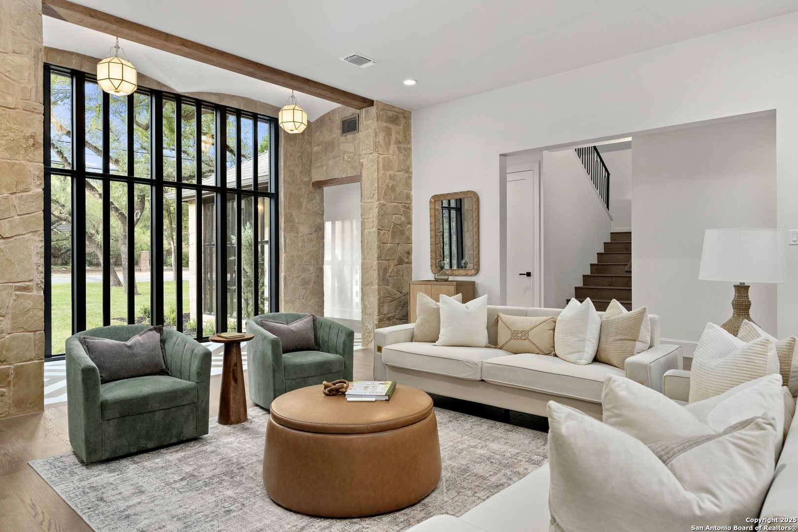 318 TUXEDO AVE