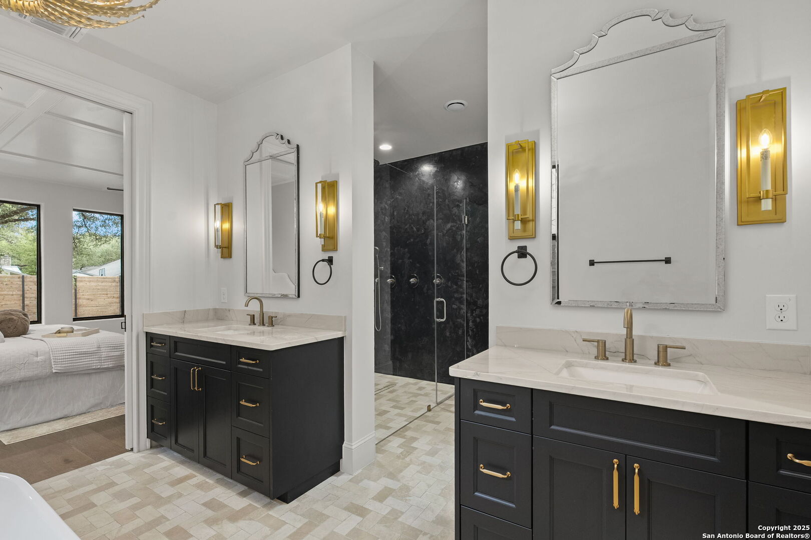 318 TUXEDO AVE