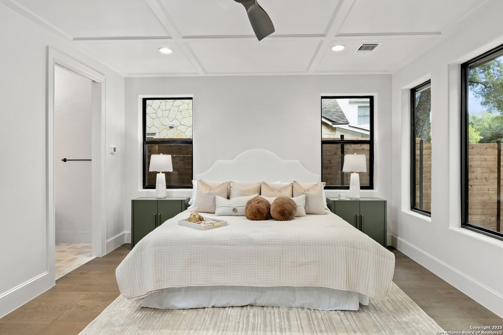 318 TUXEDO AVE