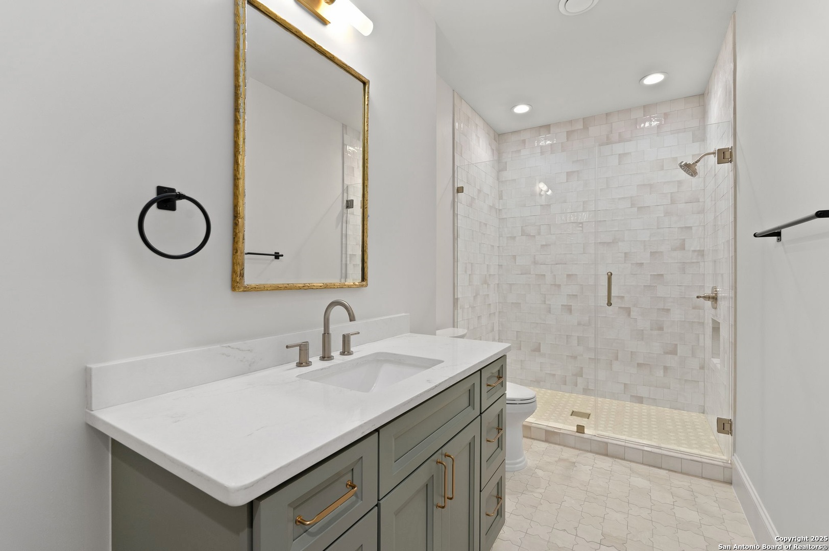 318 TUXEDO AVE