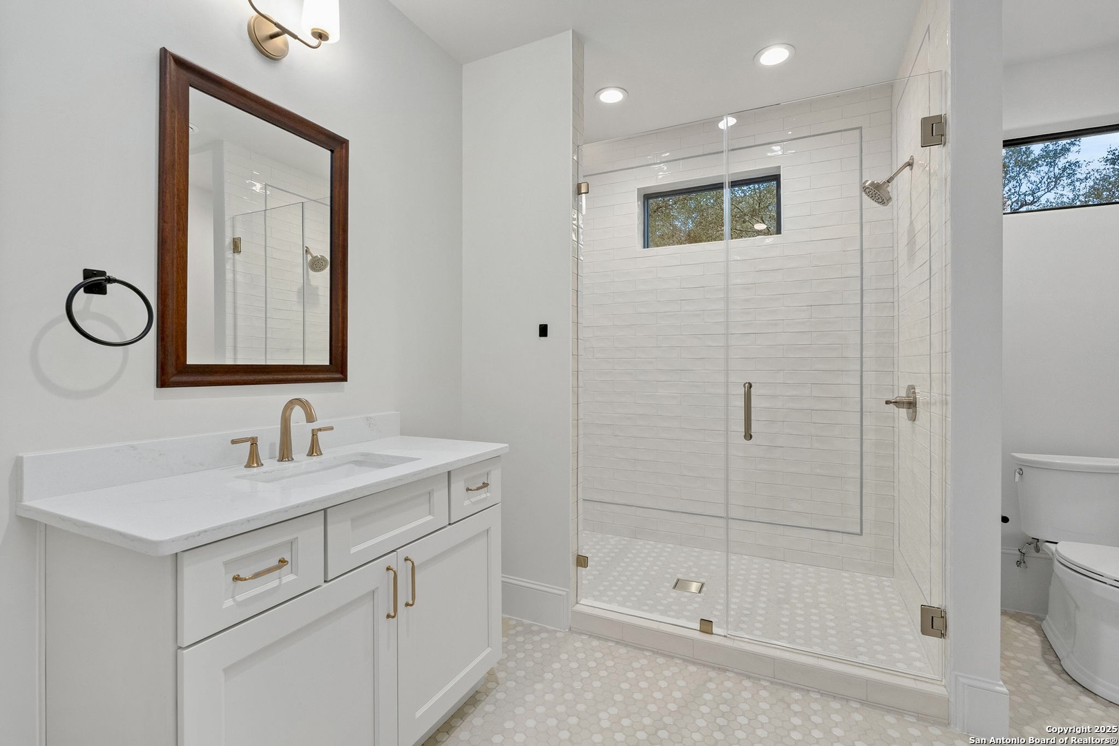 318 TUXEDO AVE