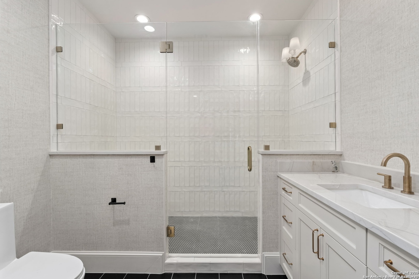 318 TUXEDO AVE