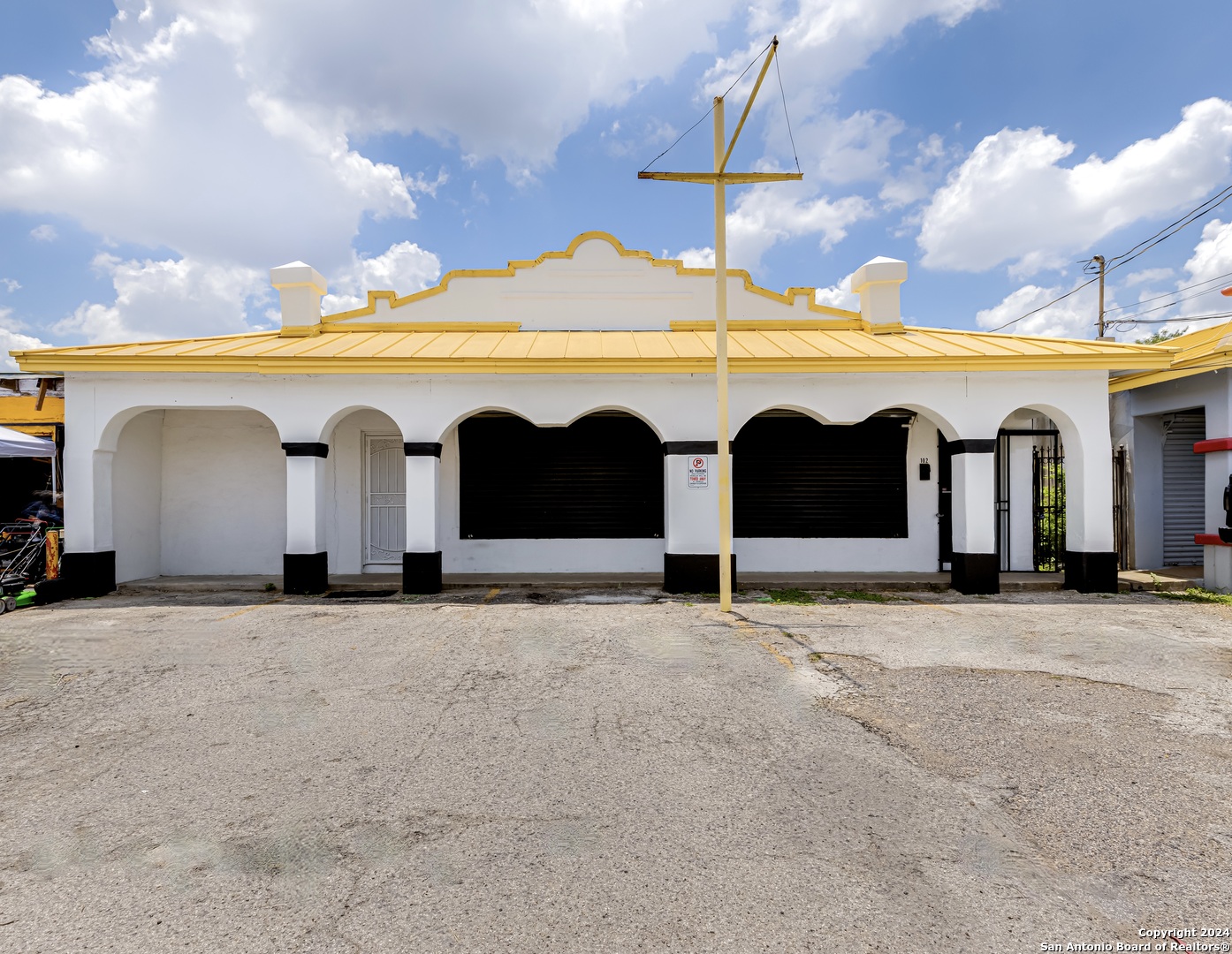 2518 Culebra Rd