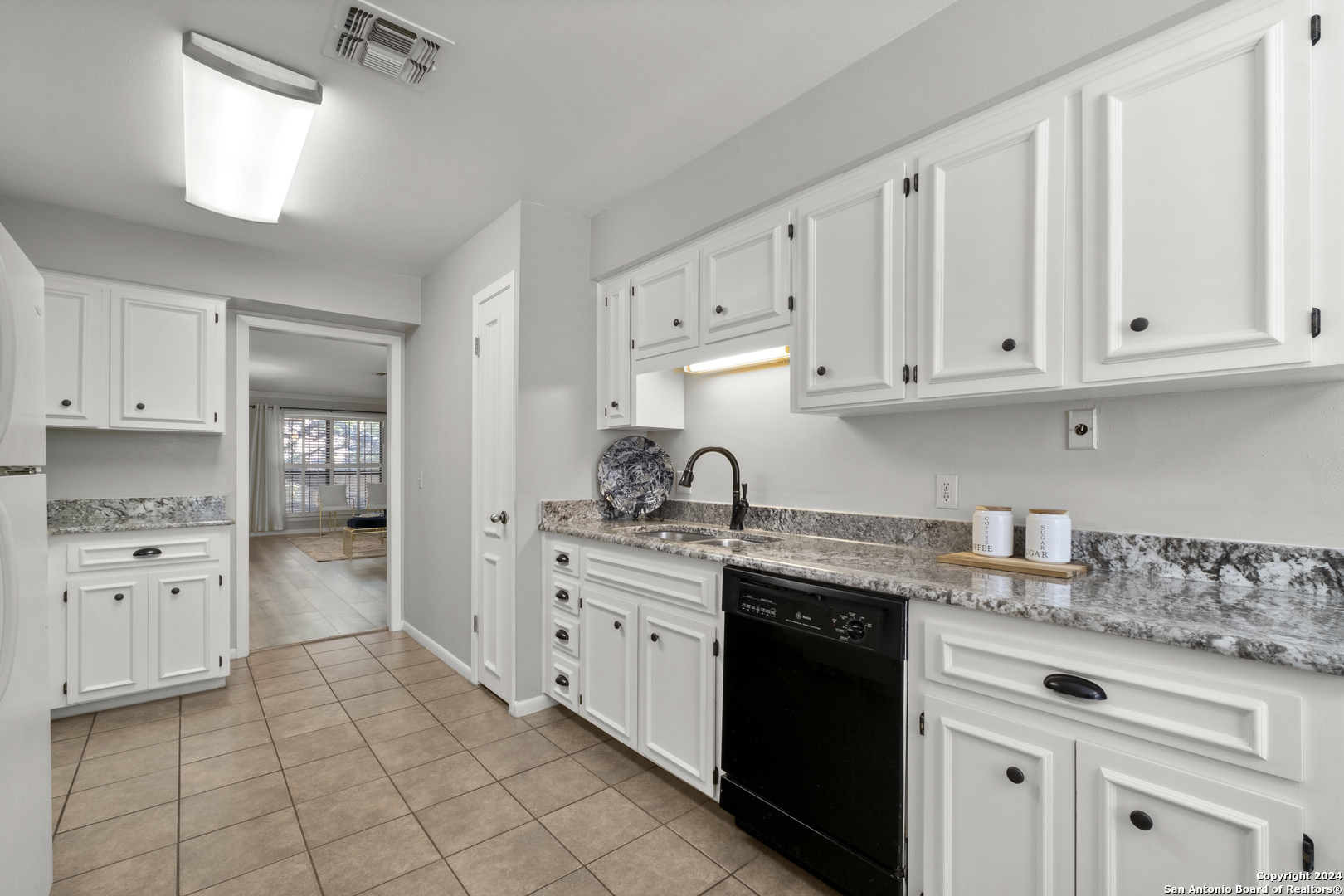7926 BROADWAY 304