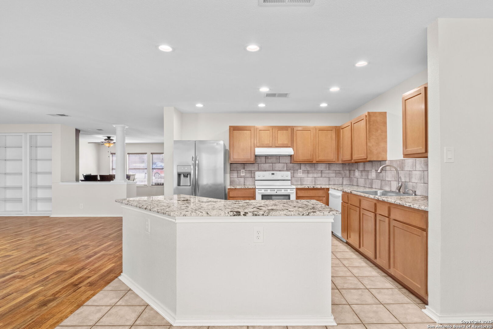 2814 Redriver Creek