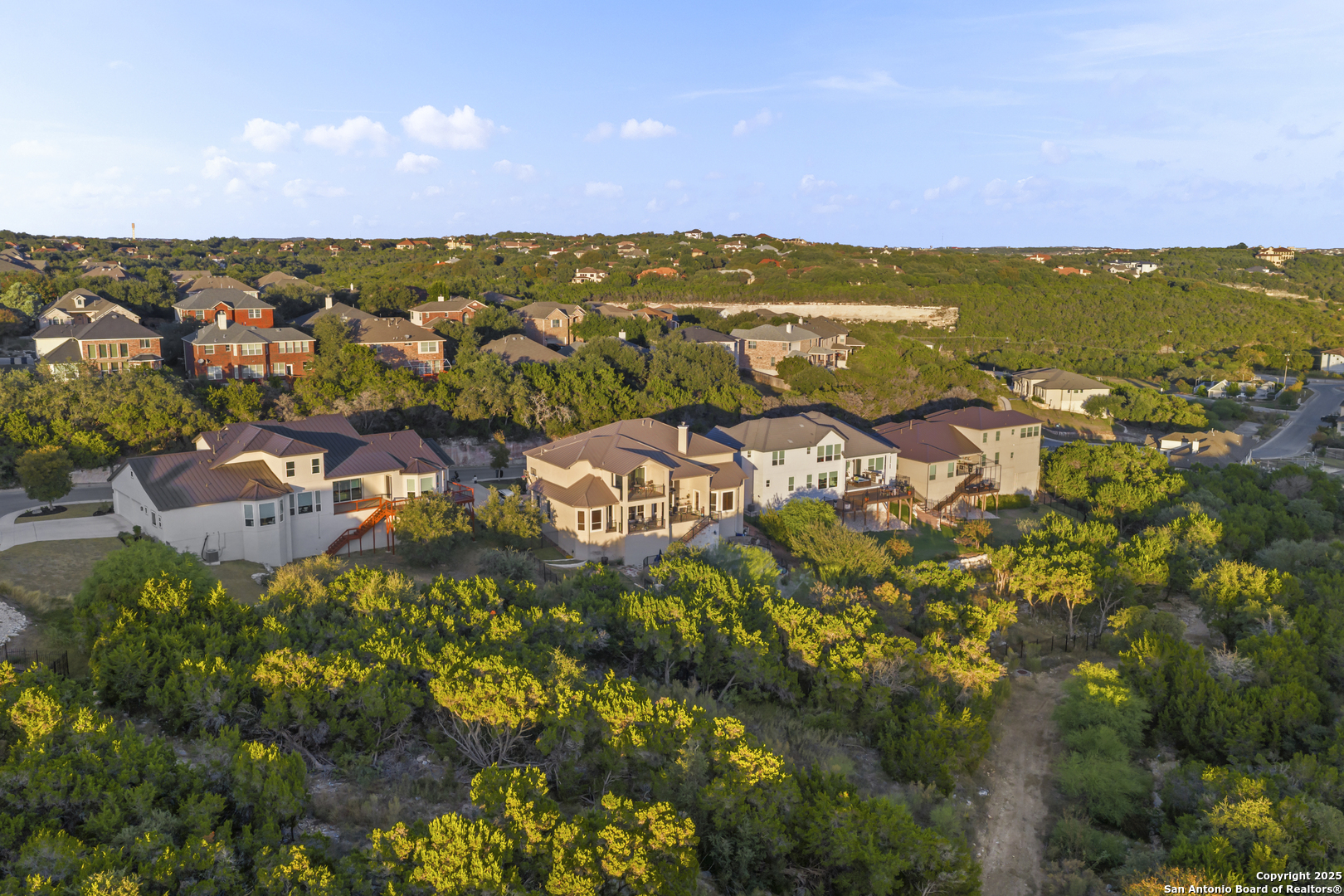 302 Majestic Bluff