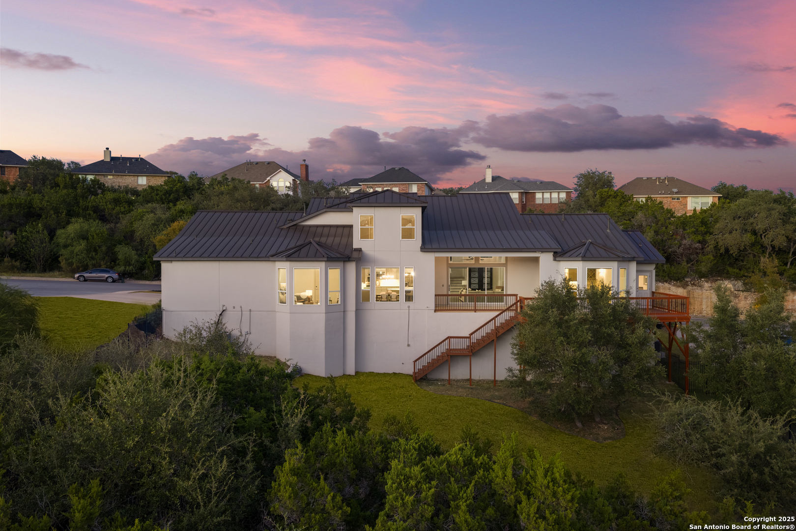 302 Majestic Bluff