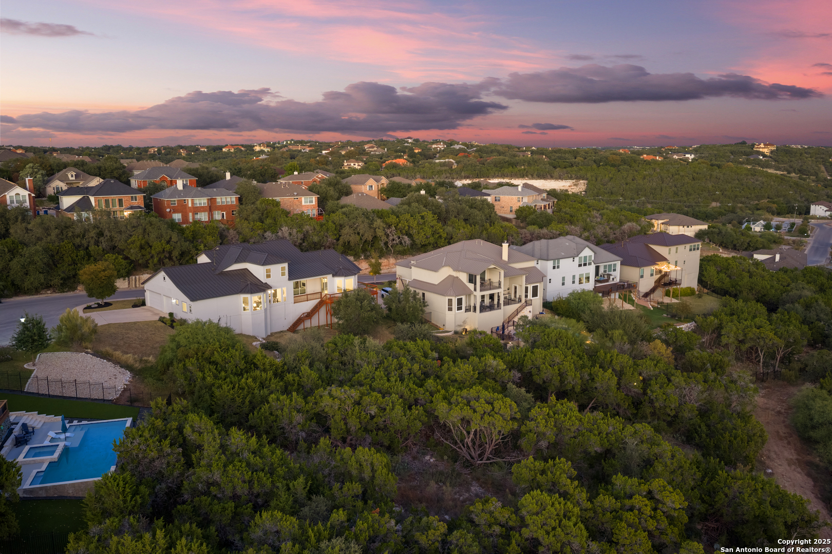 302 Majestic Bluff