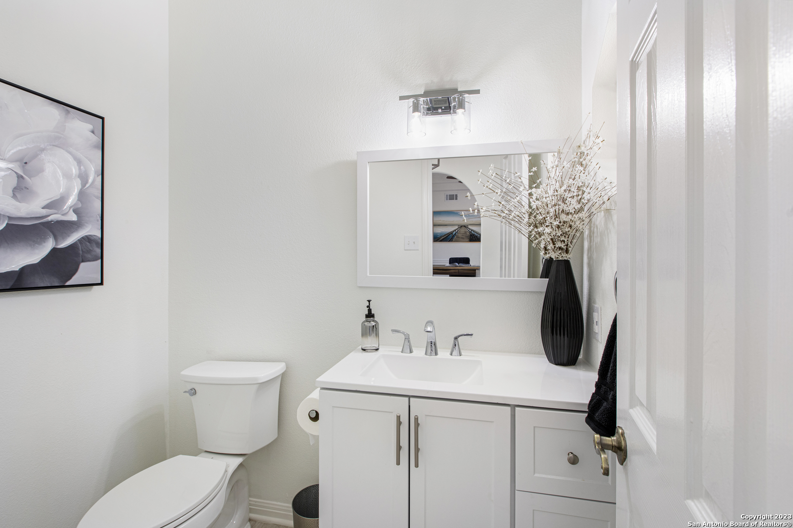 16019 CHASE HILL BLVD