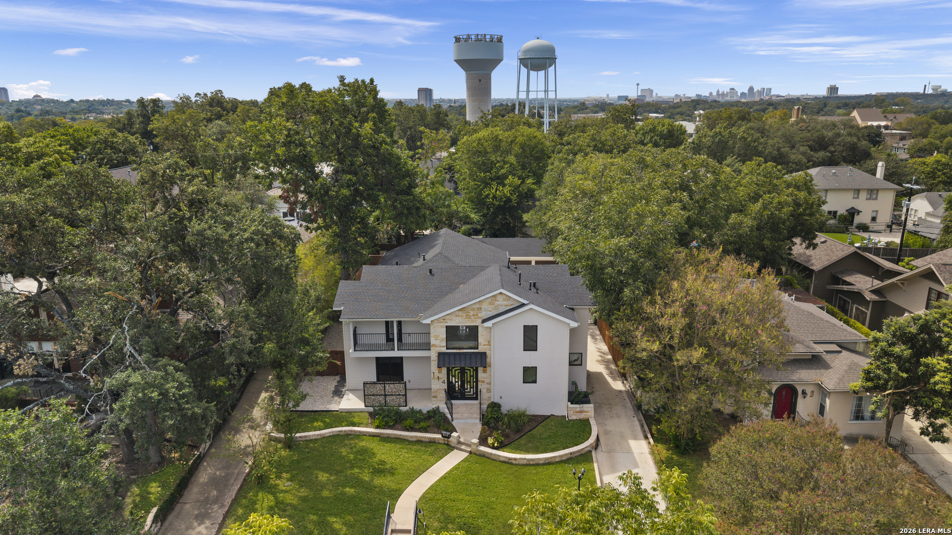 114 CLOVERLEAF AVE
