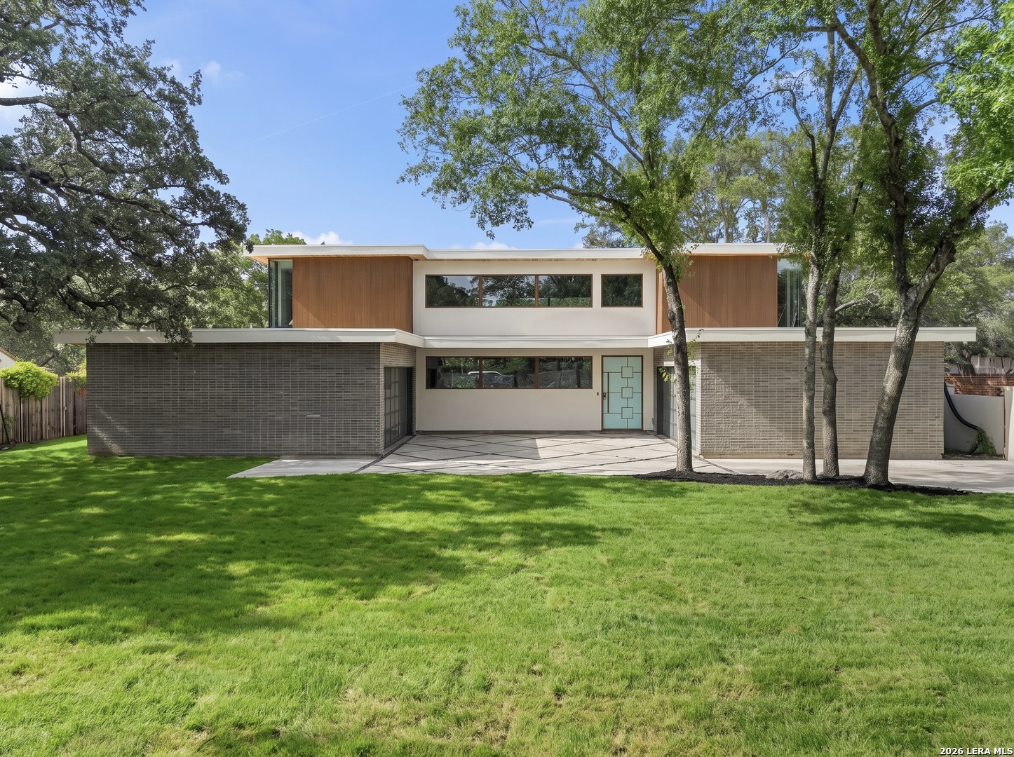110 ROCKHILL DR