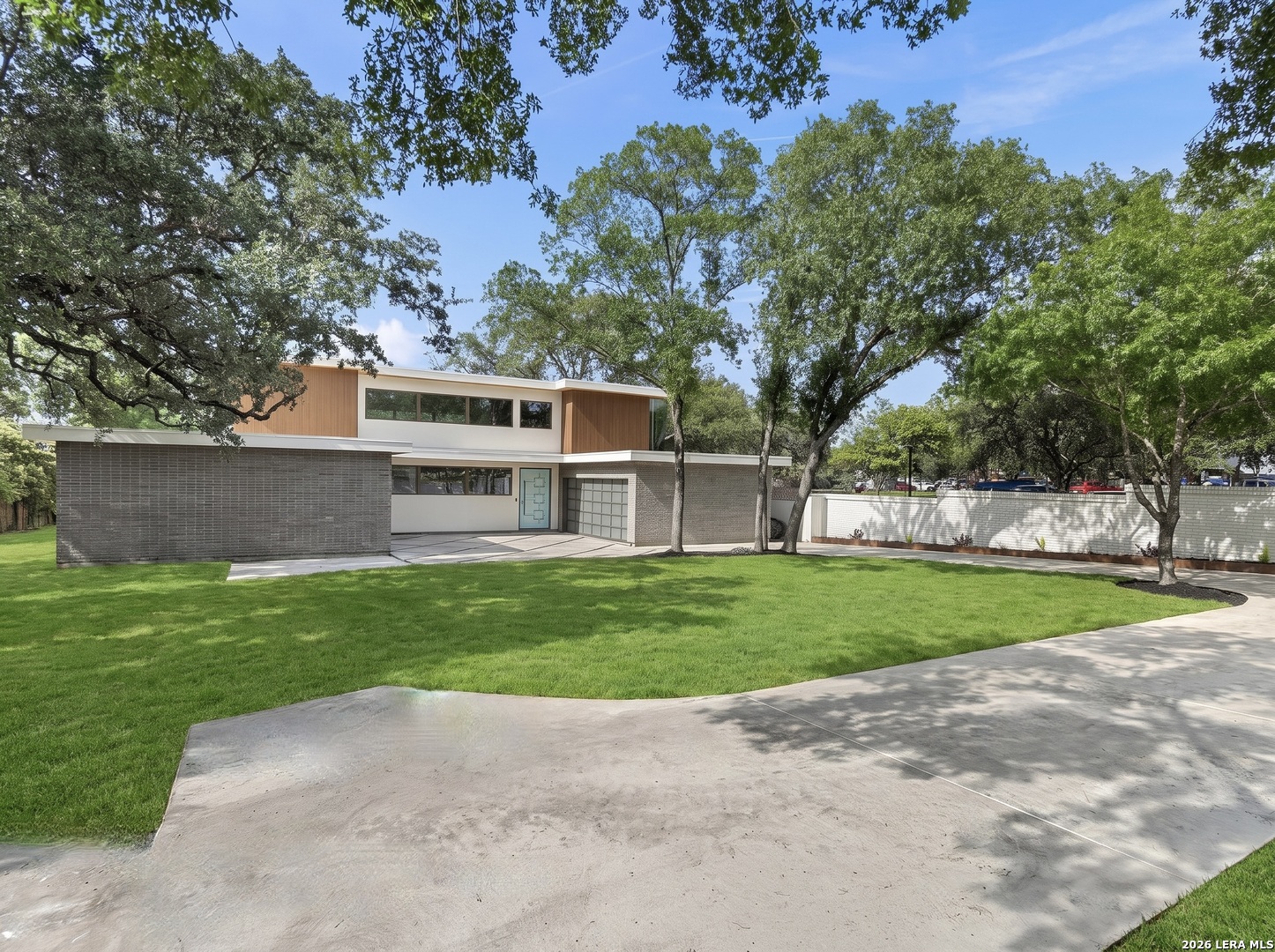 110 ROCKHILL DR