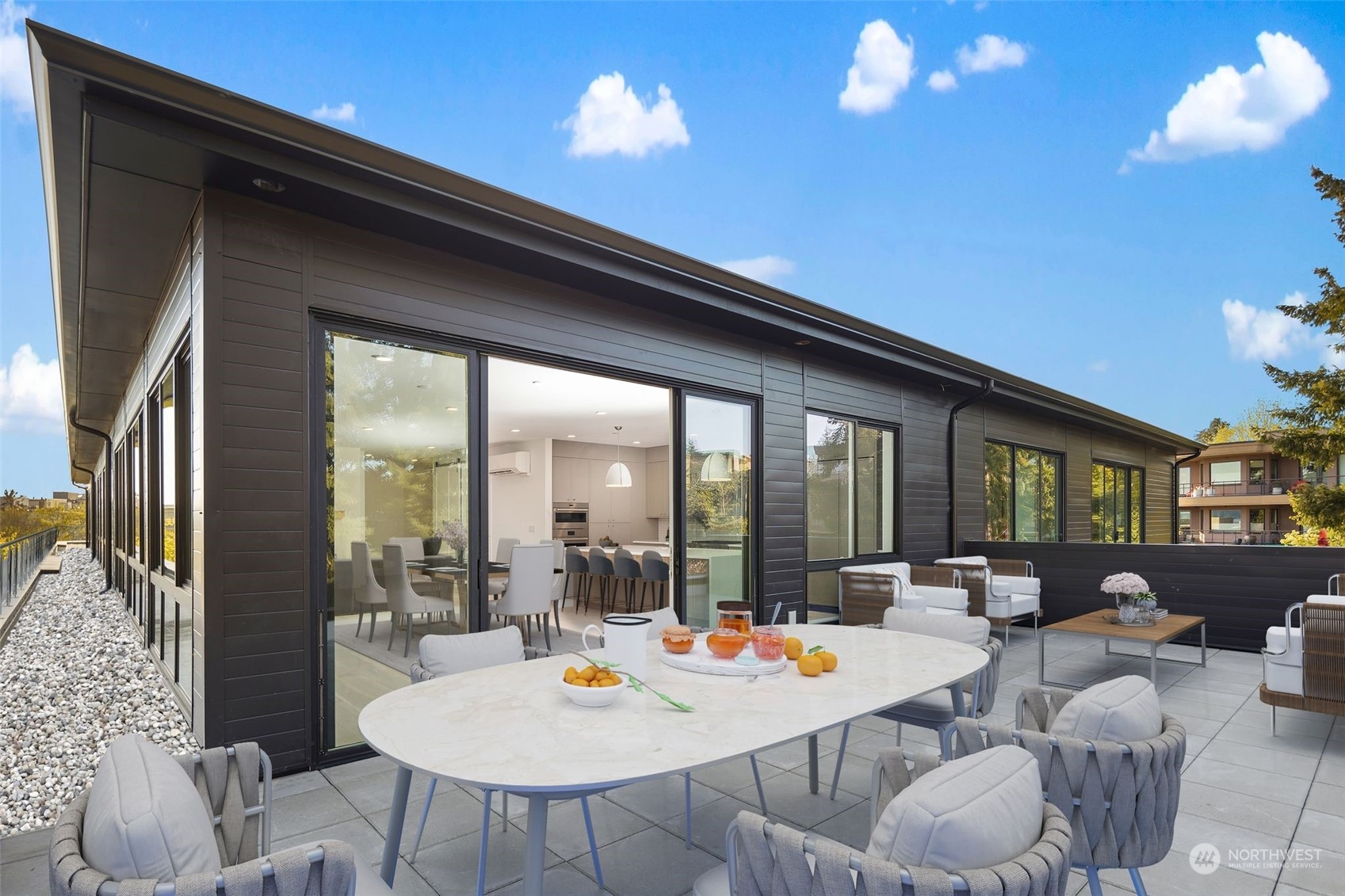 317 5th Avenue Unit: 202