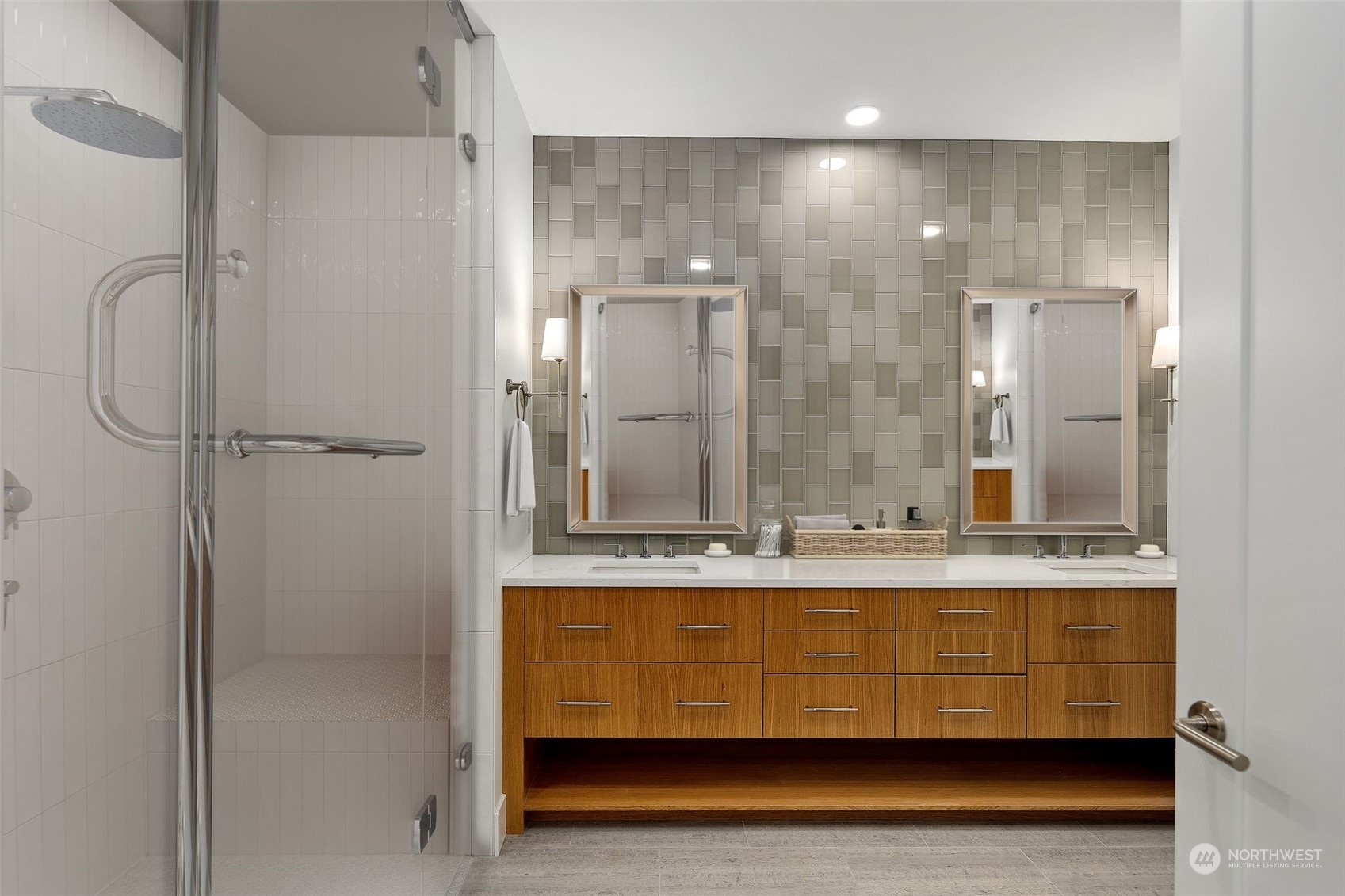 317 5th Avenue Unit: 104