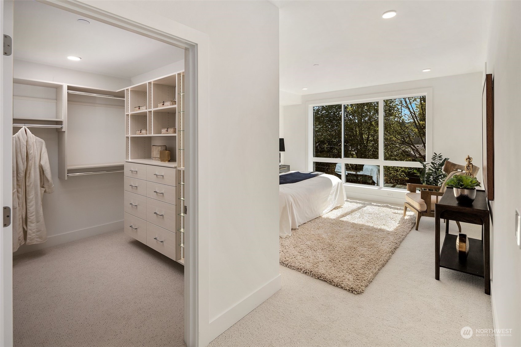 317 5th Avenue Unit: 203