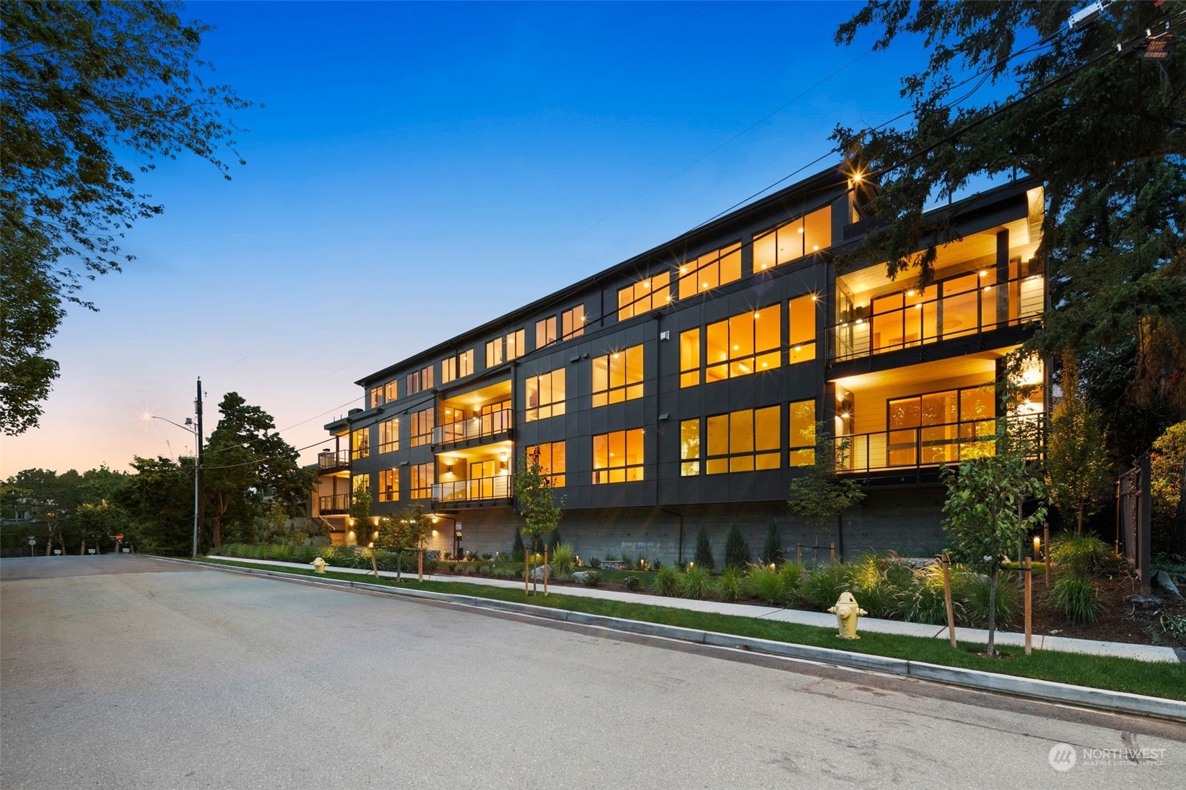 317 5th Avenue Unit: 203