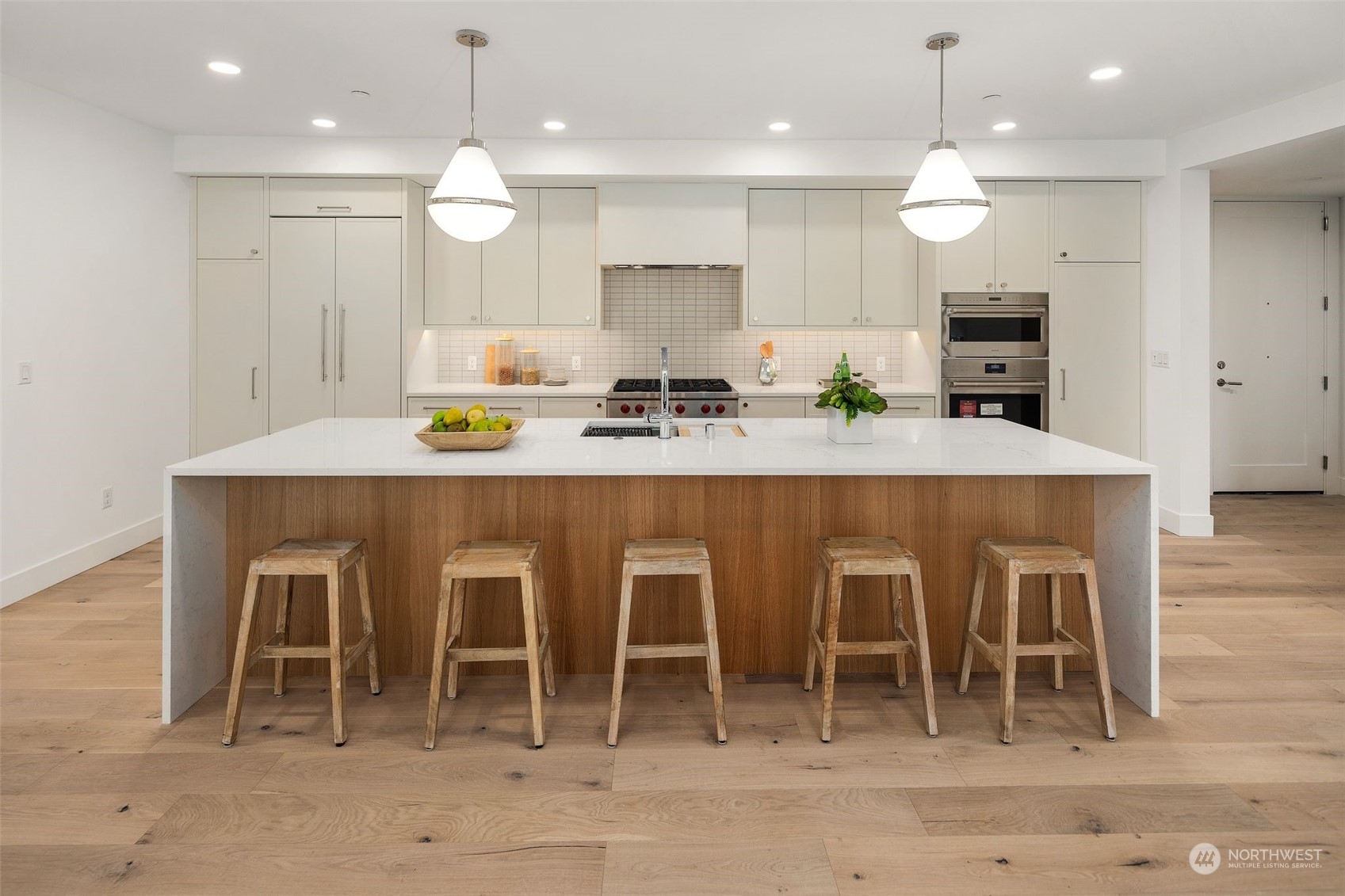 317 5th Avenue Unit: 203