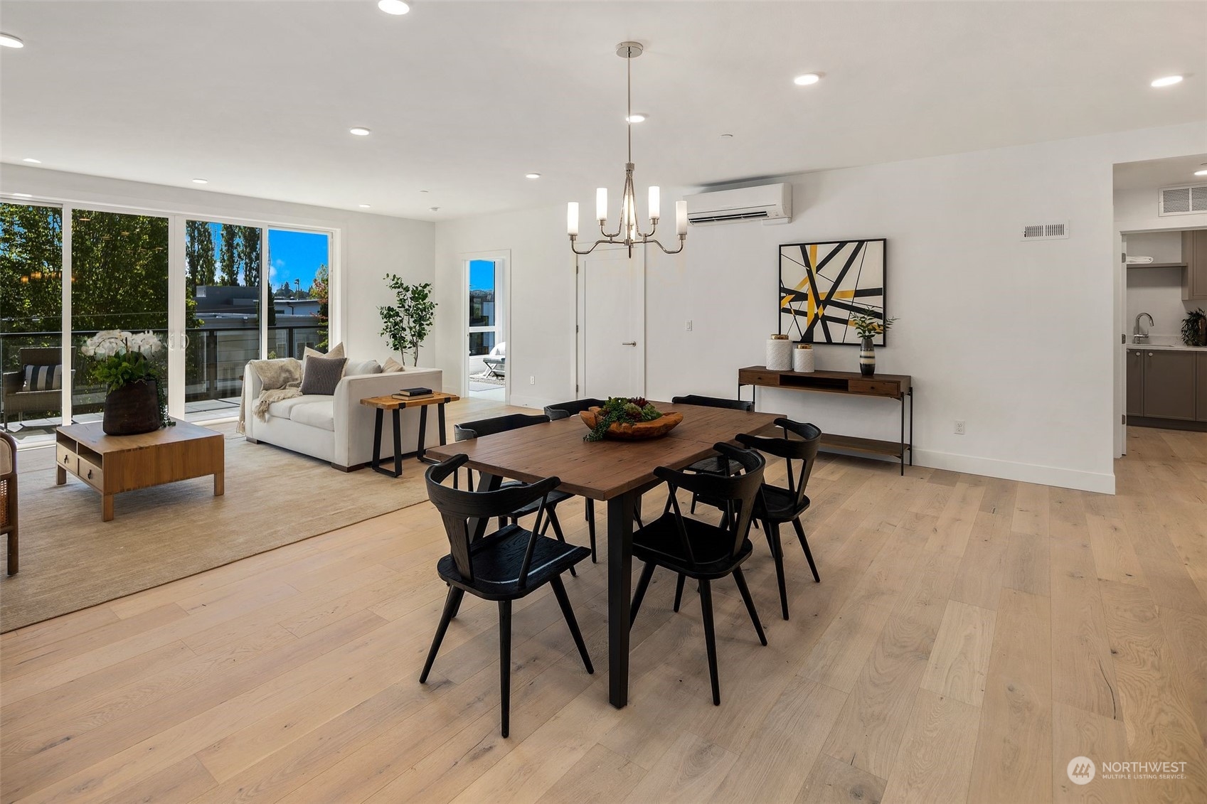 317 5th Avenue Unit: 203