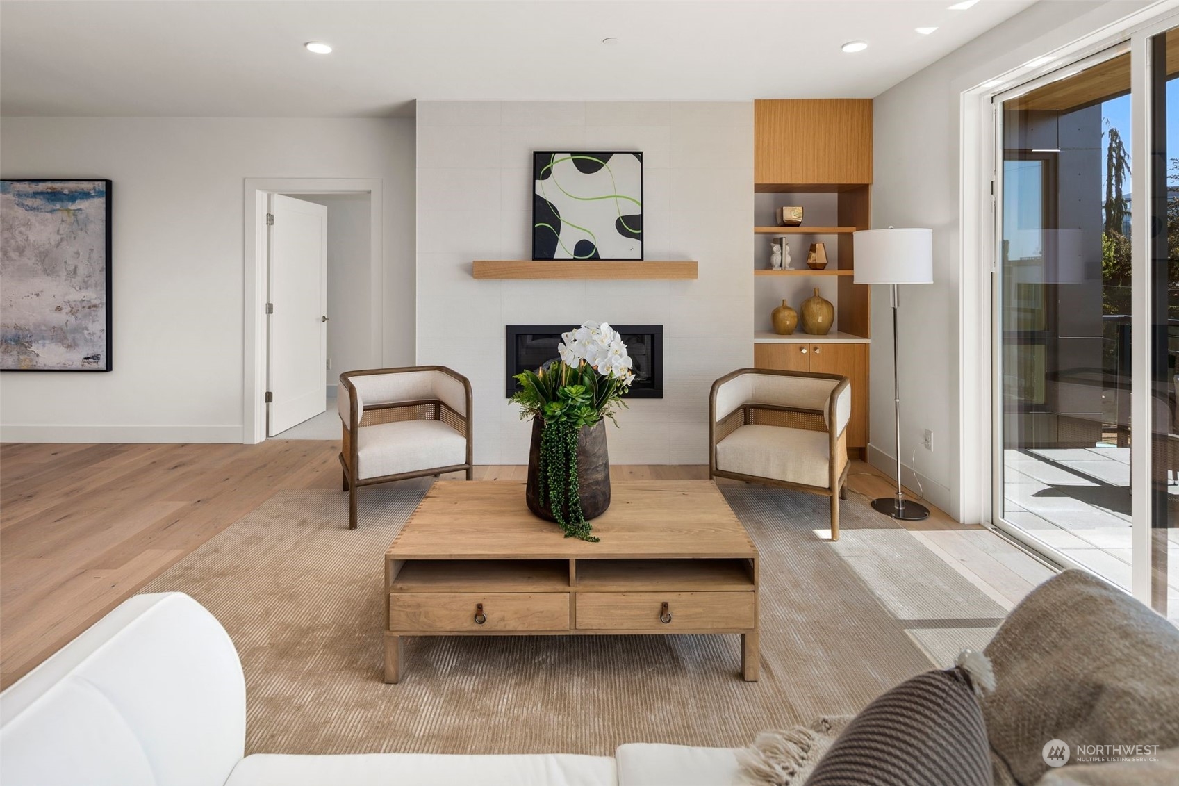 317 5th Avenue Unit: 203
