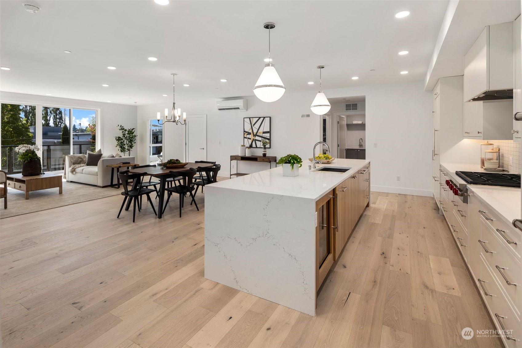 317 5th Avenue Unit: 203