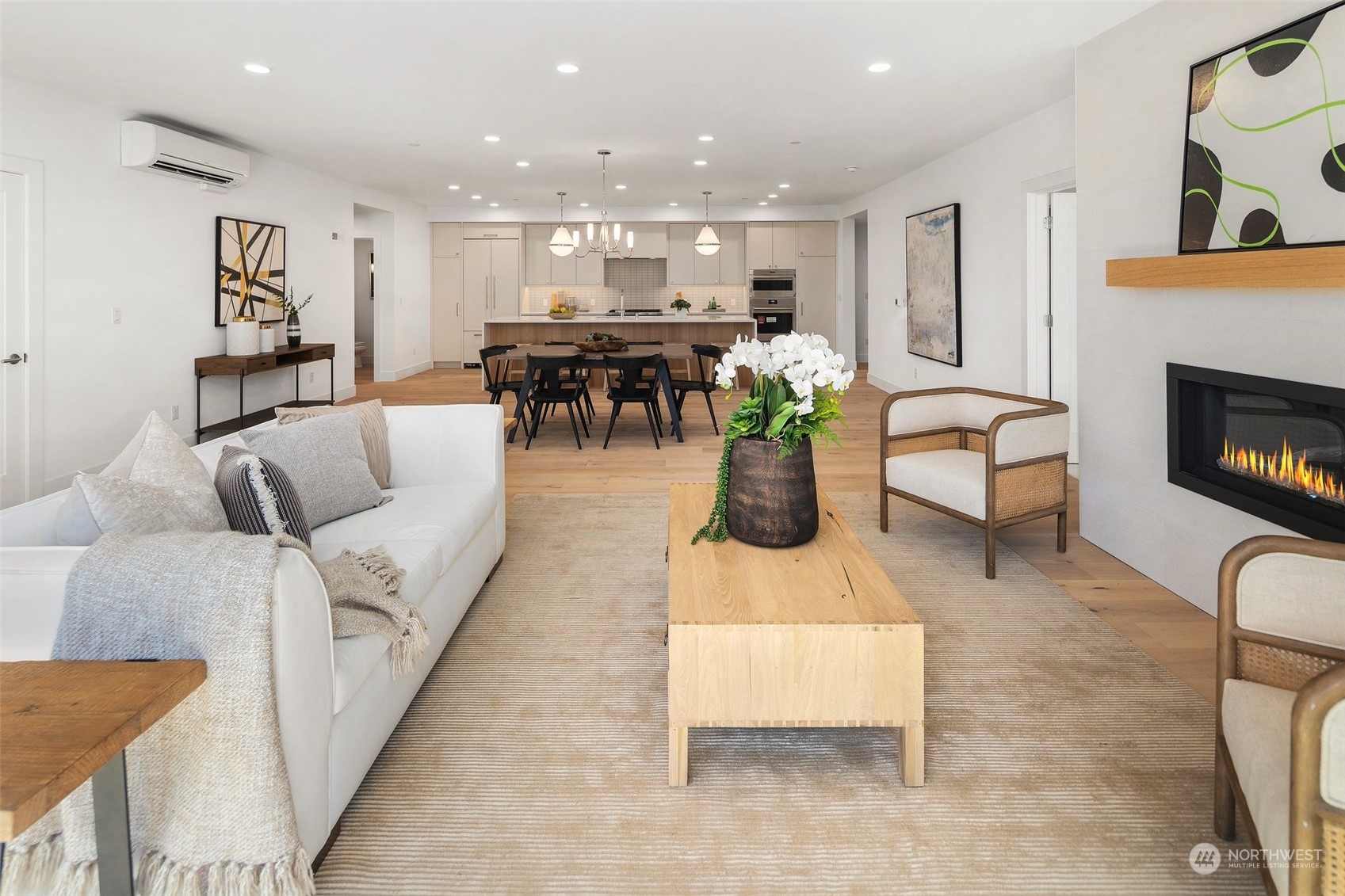 317 5th Avenue Unit: 203