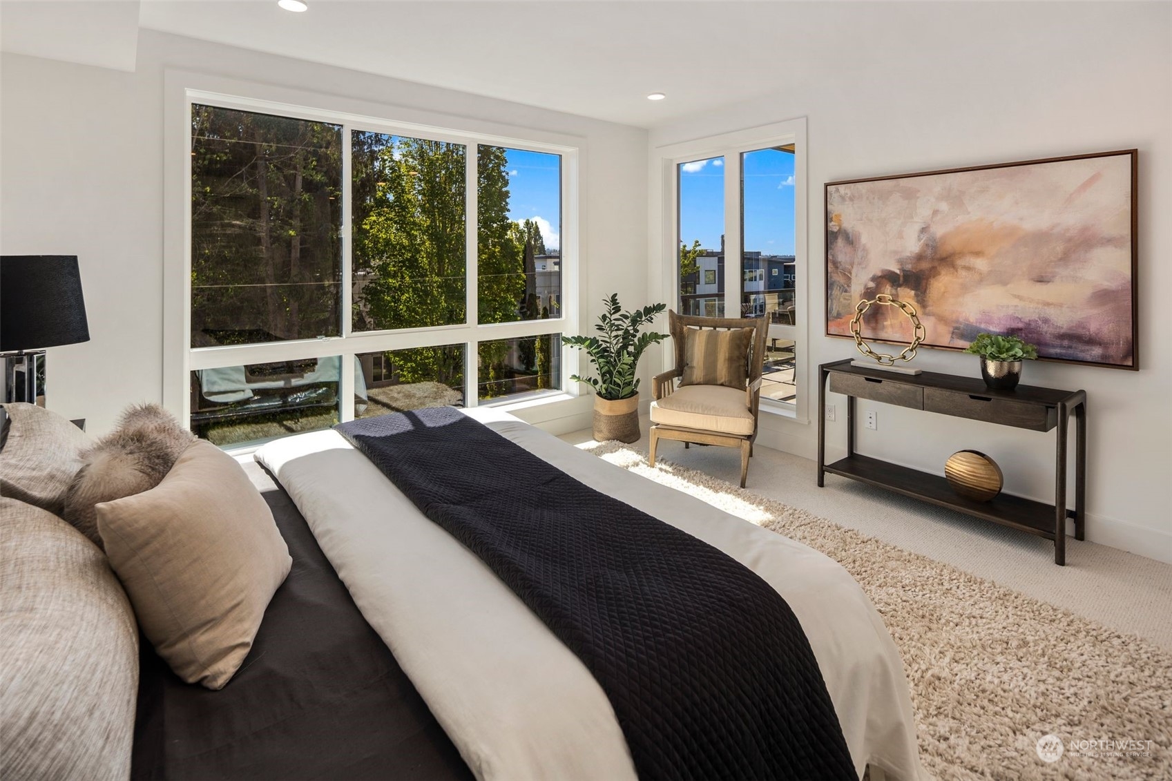 317 5th Avenue Unit: 203