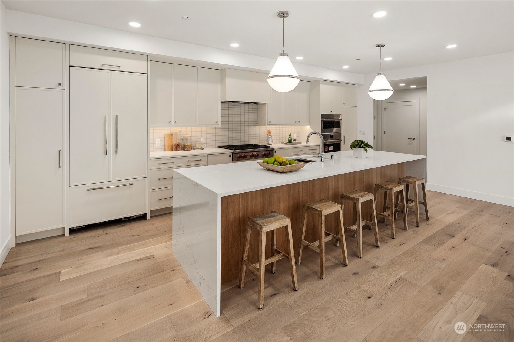 317 5th Avenue Unit: 203