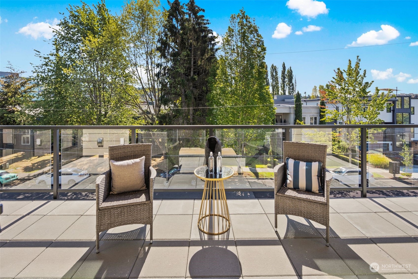 317 5th Avenue Unit: 203
