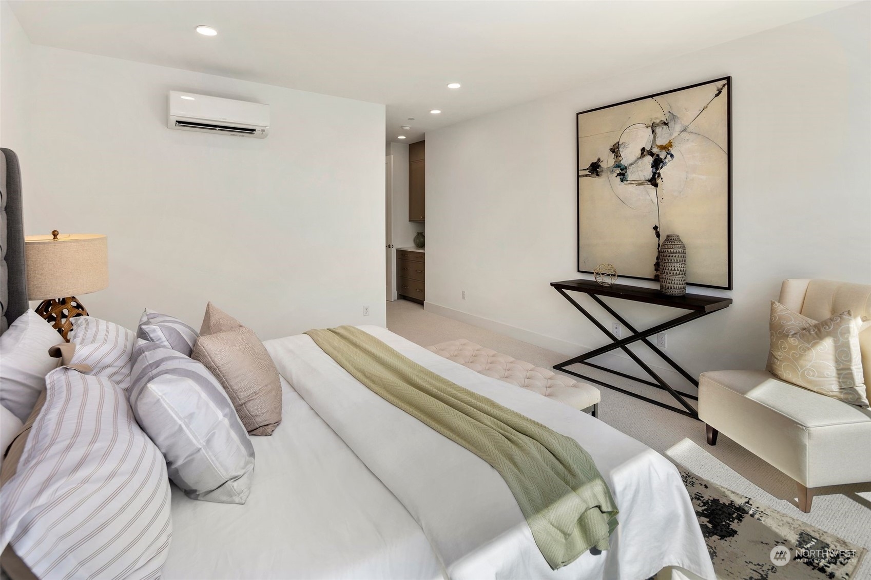 317 5th Avenue Unit: PH303