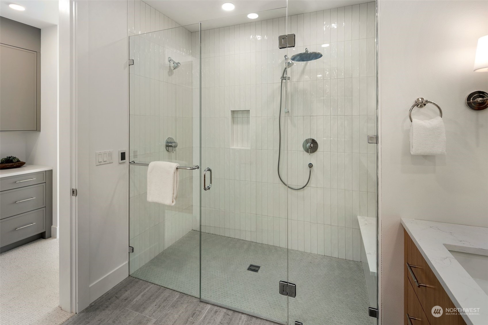 317 5th Avenue Unit: PH303