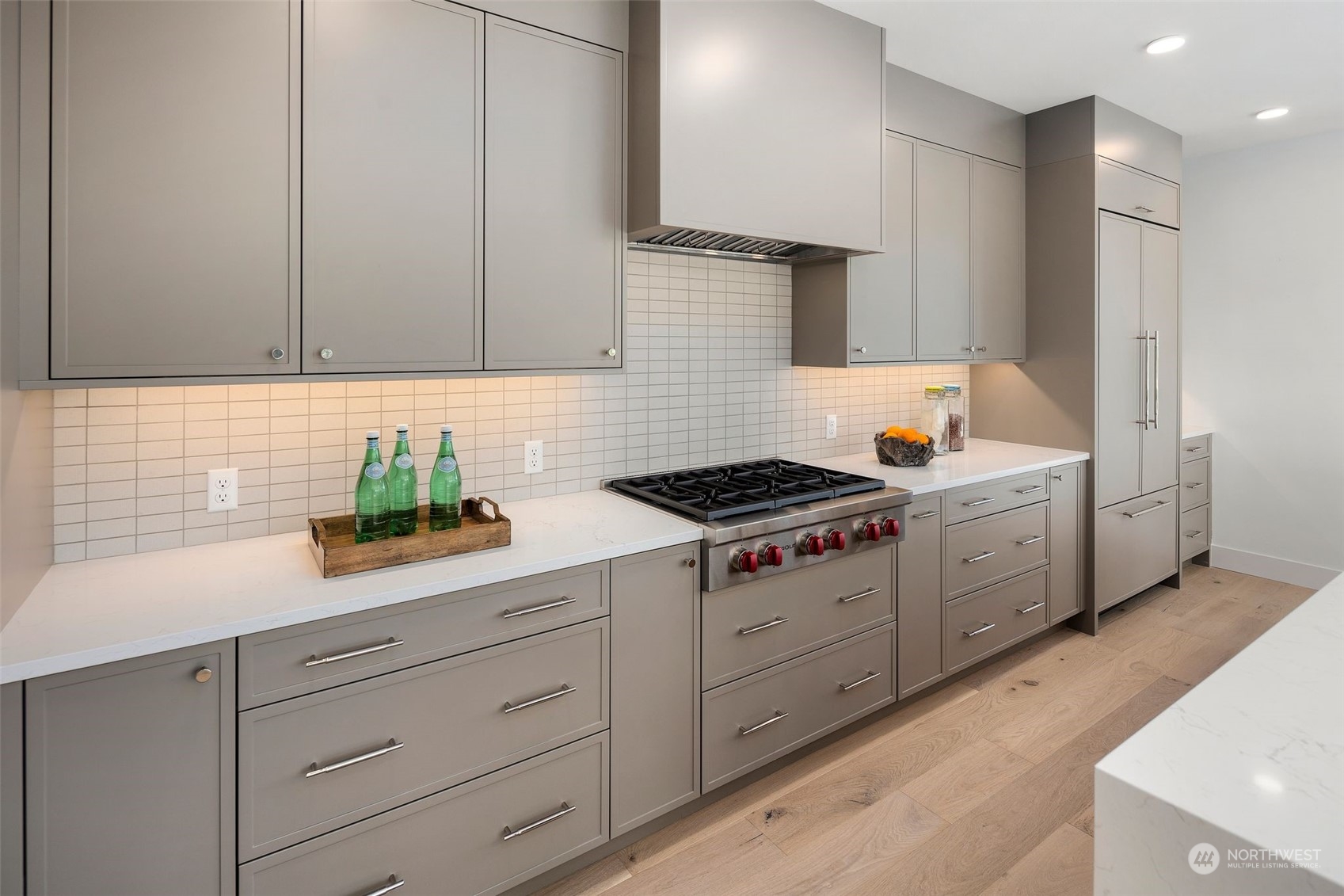 317 5th Avenue Unit: PH303