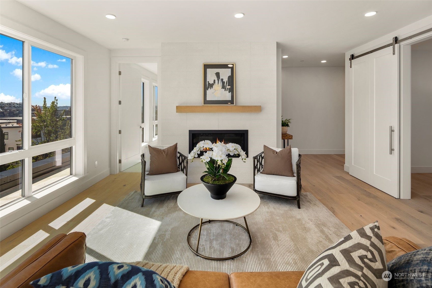 317 5th Avenue Unit: PH303