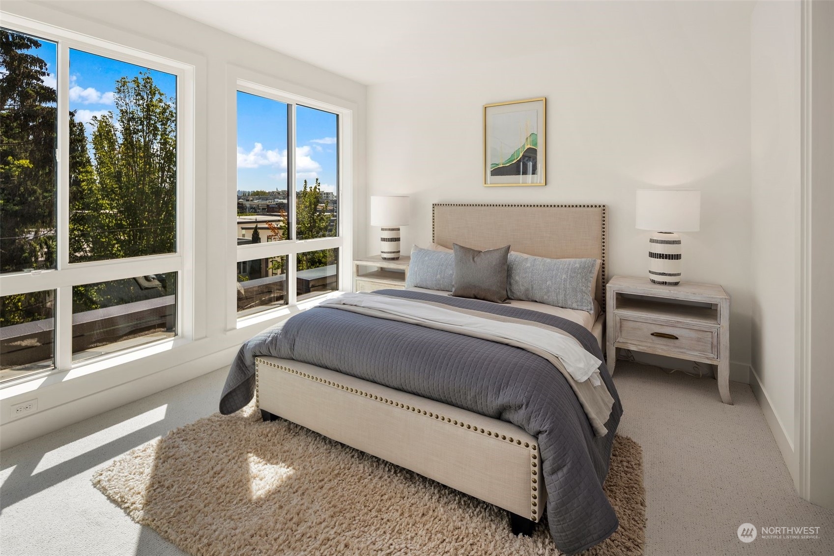 317 5th Avenue Unit: PH303