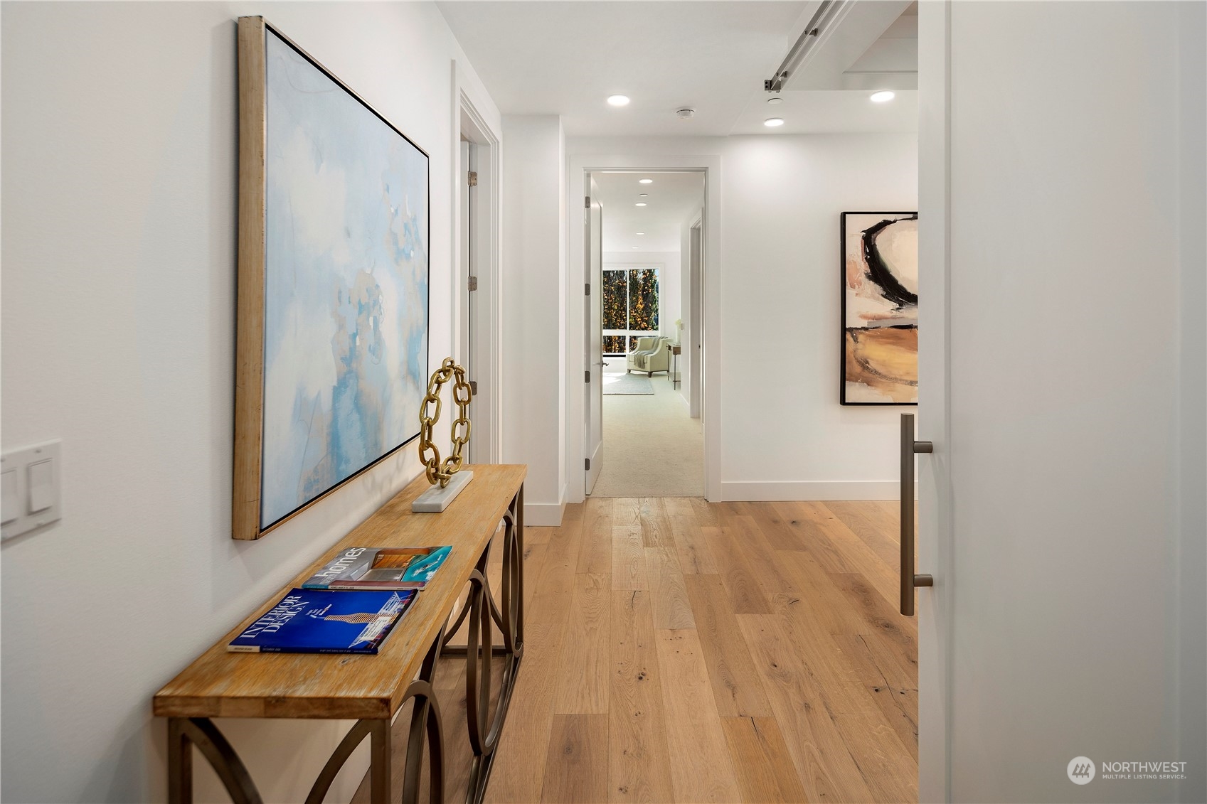 317 5th Avenue Unit: PH302