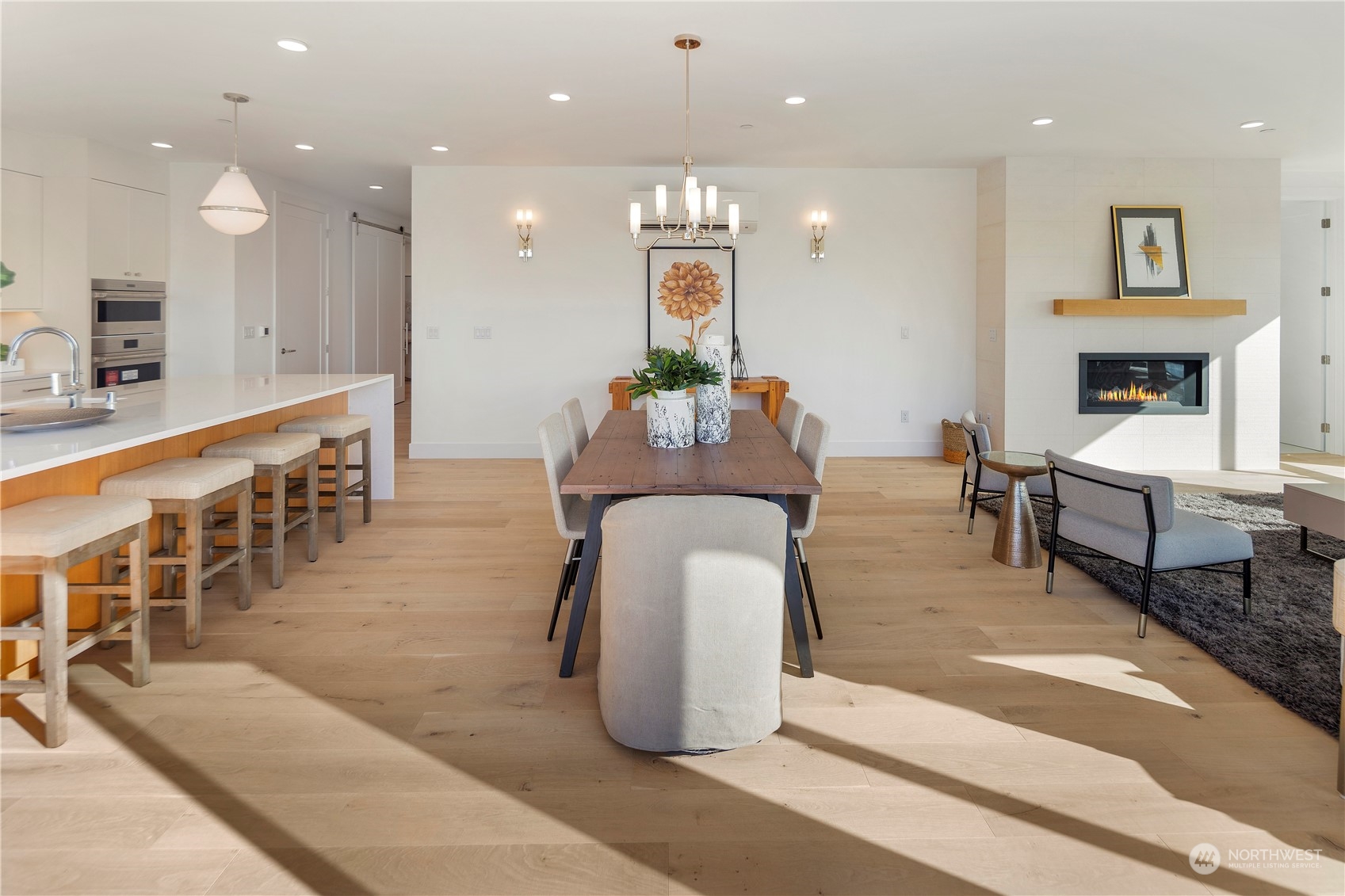 317 5th Avenue Unit: PH302