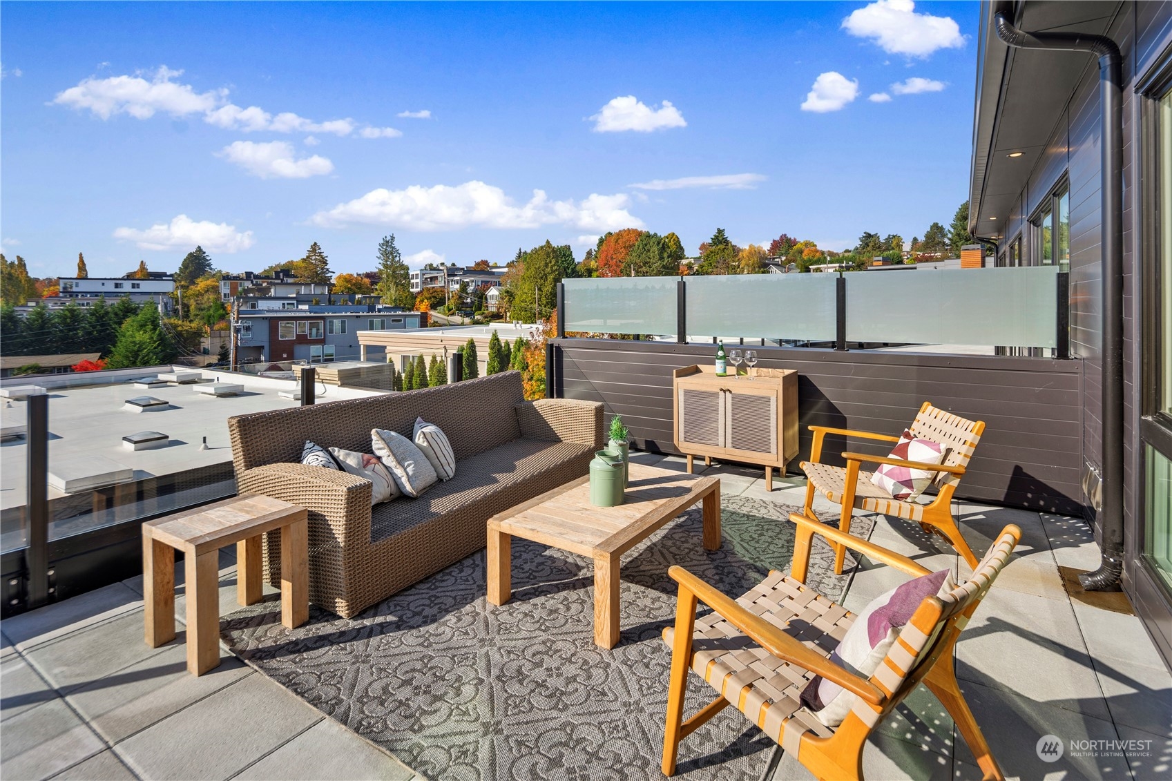 317 5th Avenue Unit: PH302